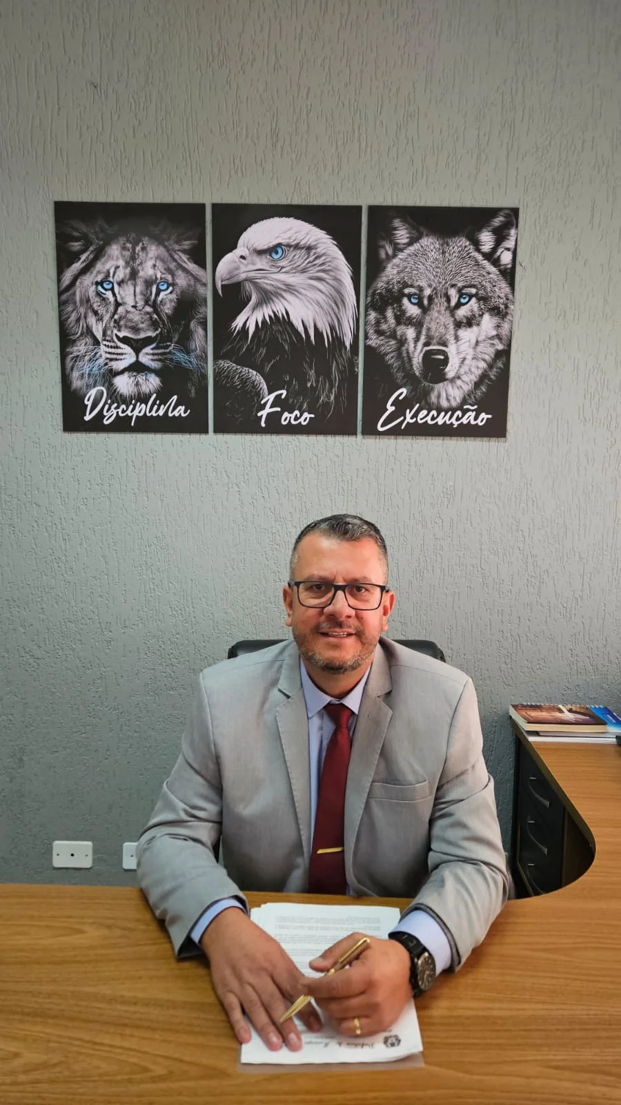 REQUERIMENTO Nº 231/2026 O vereador Adriano Enfermeiro solicita informações à Prefeitura sobre o cumprimento da Lei Federal nº 13.722/2018 (Lei Lucas)